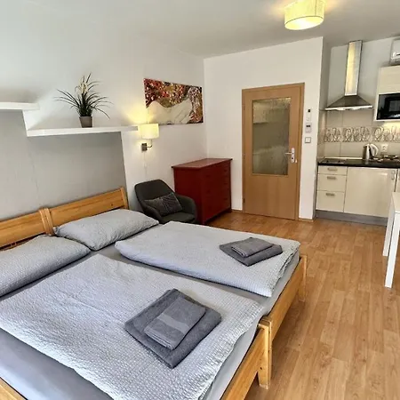 Ubytovani Trebon - Apartmany Rozmberk, Svet A Bastyr Exterior photo